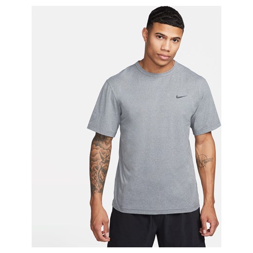 Męska uniwersalna koszulka z krótkim rękawem Dri-FIT UV Nike Hyverse - Szary ze sklepu Nike poland w kategorii T-shirty męskie - zdjęcie 178605624