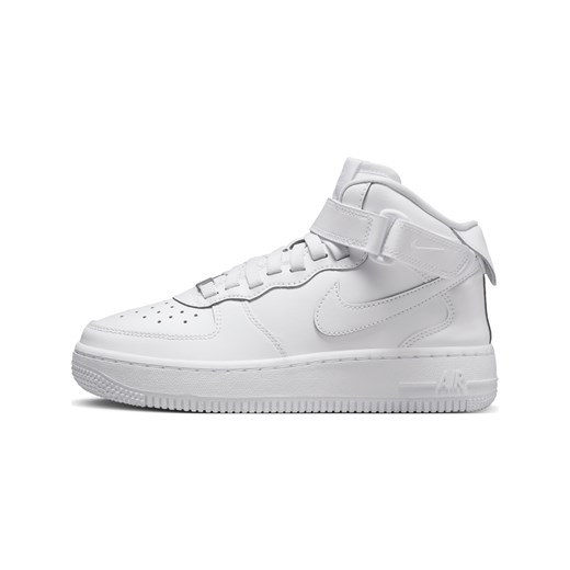 Buty dla dużych dzieci Nike Air Force 1 Mid EasyOn - Biel ze sklepu Nike poland w kategorii Buty sportowe dziecięce - zdjęcie 178606981