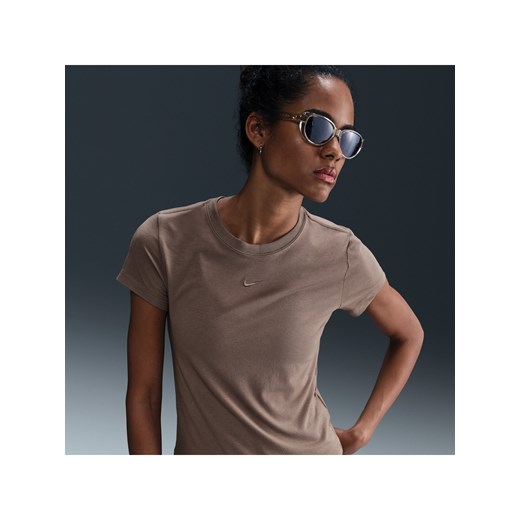 T-shirt damski Nike Sportswear Chill Knit - Brązowy Nike XS (EU 32-34) Nike poland