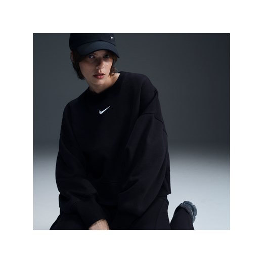 Damska bluza dresowa z półokrągłym dekoltem o dodatkowo powiększonym kroju Nike Sportswear Phoenix Fleece - Czerń ze sklepu Nike poland w kategorii Bluzy damskie - zdjęcie 178609980
