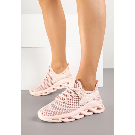 Różowe Siateczkowe Buty Sportowe Sneakersy na Grubej Tłoczonej Podeszwie Telarienna ze sklepu born2be.pl w kategorii Buty sportowe damskie - zdjęcie 178618380