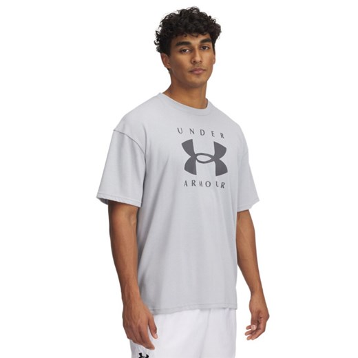 Męski t-shirt z nadrukiem Under Armour UA M Hw Os Branded Ss - szary ze sklepu Sportstylestory.com w kategorii T-shirty męskie - zdjęcie 178625503