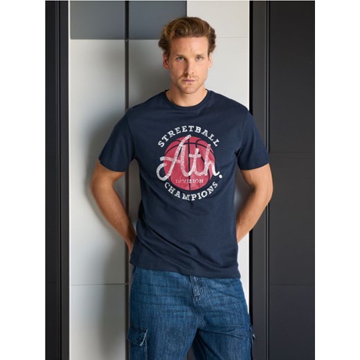 Sinsay - Koszulka z nadrukiem - granatowy ze sklepu Sinsay w kategorii T-shirty męskie - zdjęcie 178643881