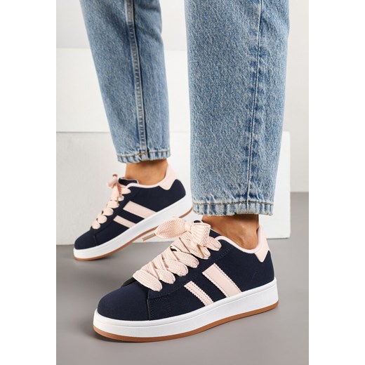 Granatowo-Różowe Sneakersy z Ozdobnymi Naszywkami z Boku Galdexis ze sklepu born2be.pl w kategorii Buty sportowe damskie - zdjęcie 178656961
