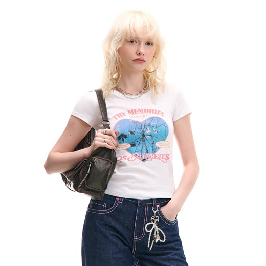 Cropp - Biały T-shirt z nadrukiem - biały ze sklepu Cropp w kategorii Bluzki damskie - zdjęcie 178657961