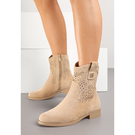 Ciemnobeżowe Botki w Stylu Kowbojek z Ażurowymi Wycięciami Efadriana ze sklepu born2be.pl w kategorii Botki - zdjęcie 178658393