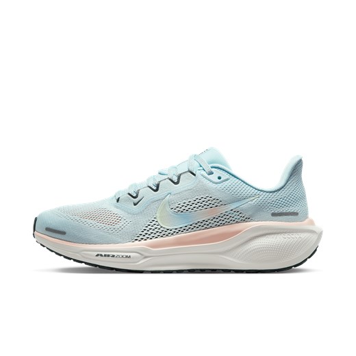 Buty sportowe damskie Nike do biegania sznurowane niebieskie na płaskiej podeszwie