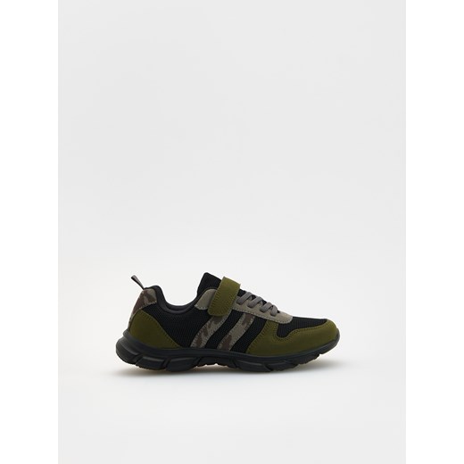 Reserved - Kolorowe sneakersy - zielony ze sklepu Reserved w kategorii Buty sportowe dziecięce - zdjęcie 178695984