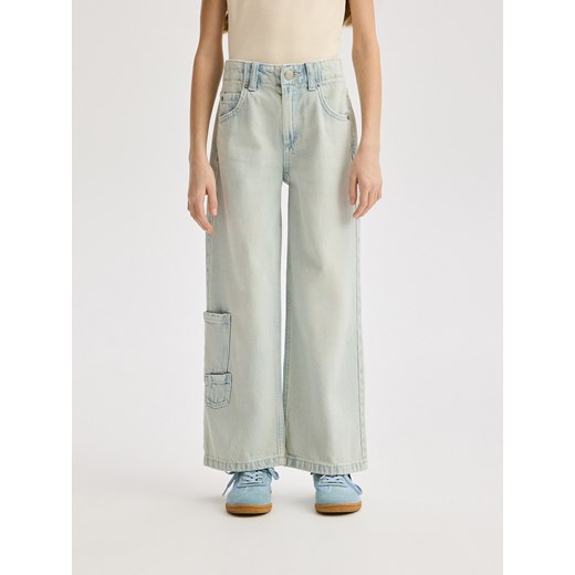 Reserved - Jeansy wide leg z kieszeniami - niebieski ze sklepu Reserved w kategorii Spodnie dziewczęce - zdjęcie 178698922