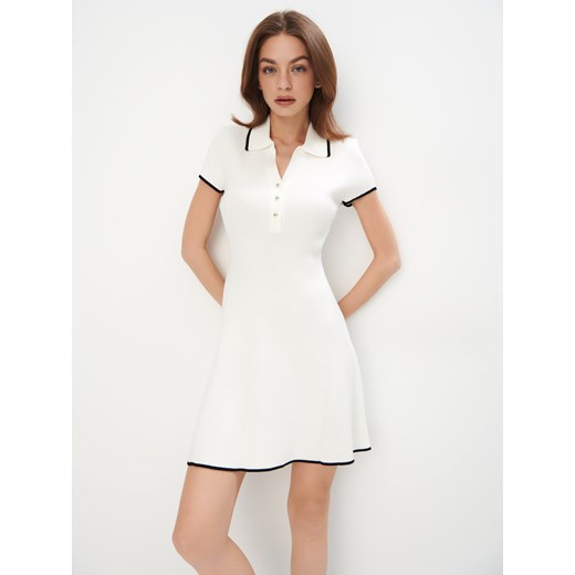 Sukienka Mohito mini z krótkim rękawem w serek na lato 