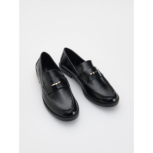Reserved - Mokasyny z imitacji skóry - czarny Reserved 36 Reserved