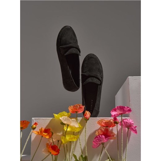 Sinsay - Loafersy z imitacji zamszu - czarny Sinsay 41 Sinsay
