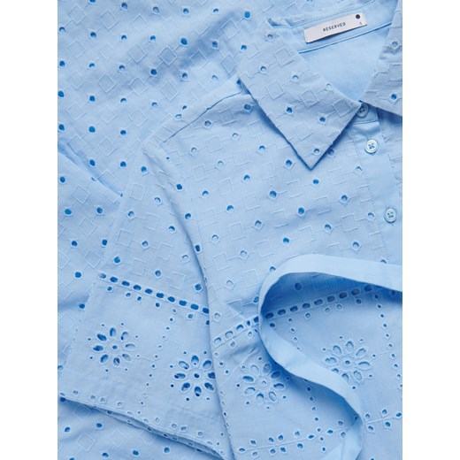 Reserved - Koszulowa sukienka z ażurowym wzorem - jasnoniebieski Reserved M Reserved
