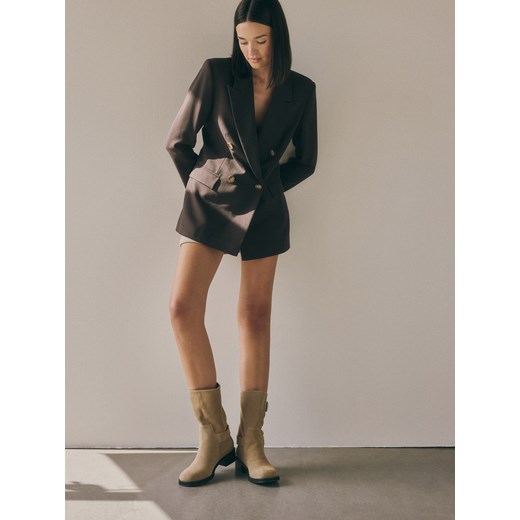 Reserved - Zamszowe botki z klamrami - beżowy Reserved 40 wyprzedaż Reserved