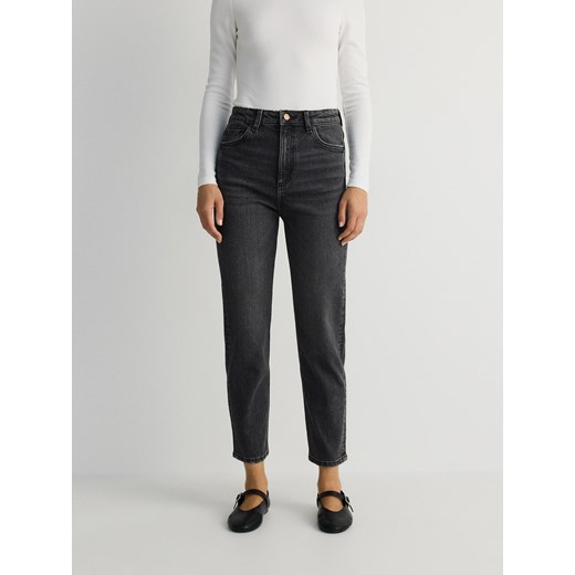 Reserved - Jeansy mom fit - szary ze sklepu Reserved w kategorii Jeansy damskie - zdjęcie 178722302