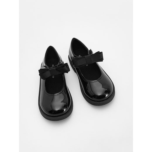 Reserved - Loafersy z imitacji skóry - czarny ze sklepu Reserved w kategorii Balerinki dziecięce - zdjęcie 178728281