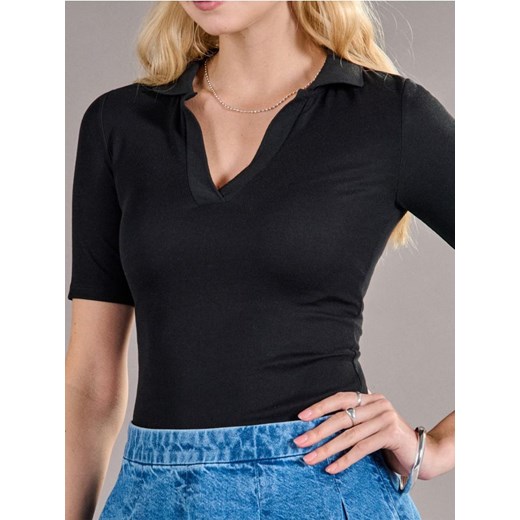 Sinsay - Body z kołnierzykiem - czarny ze sklepu Sinsay w kategorii Bluzki damskie - zdjęcie 178729430