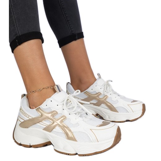 Beżowe sneakersy damskie na masywnej podeszwie beżowy ze sklepu ButyModne.pl w kategorii Buty sportowe damskie - zdjęcie 178735682