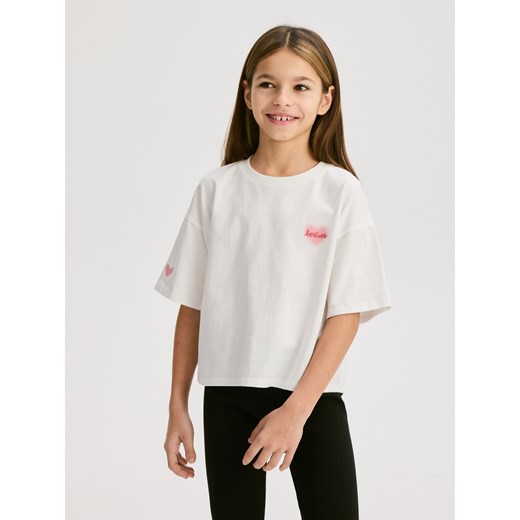 Reserved - Krótki t-shirt - złamana biel ze sklepu Reserved w kategorii Bluzki dziewczęce - zdjęcie 178739251