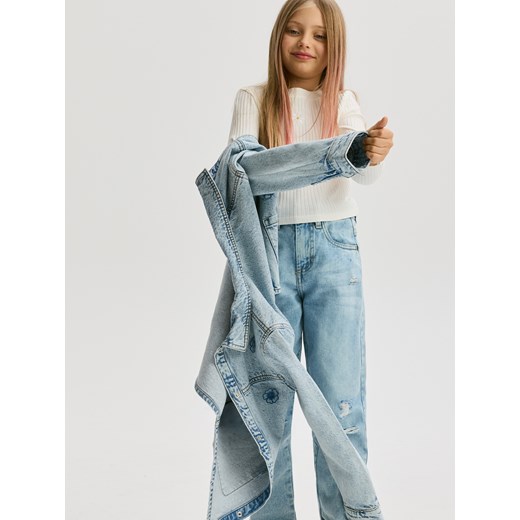 Reserved - Jeansy mom fit z przetarciami - niebieski Reserved 134 (8 lat) Reserved