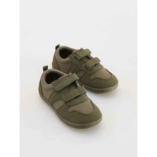 Reserved - Trampki na rzepy - zielony ze sklepu Reserved w kategorii Buty sportowe dziecięce - zdjęcie 178745330