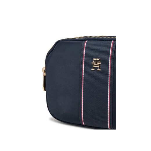 Listonoszka Tommy Hilfiger w stylu młodzieżowym 