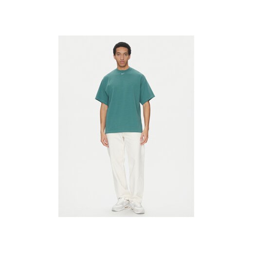 Nike T-Shirt FB7865 361 Zielony Regular Fit Nike XL MODIVO