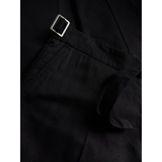 Reserved - Spodnie chino z dodatkiem lnu - czarny Reserved 30 Reserved
