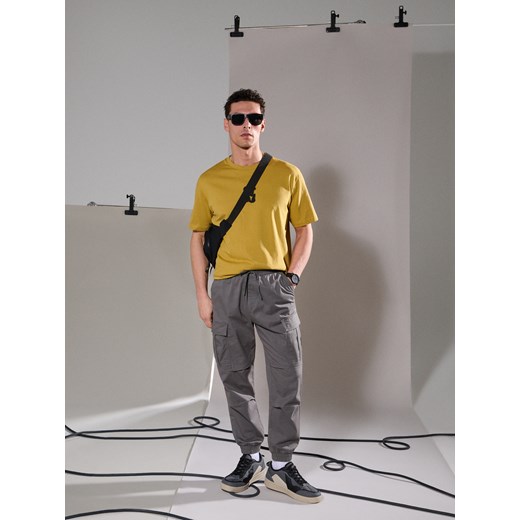 Sinsay - Koszulka z ozdobnym nadrukiem - żółty Sinsay XL Sinsay