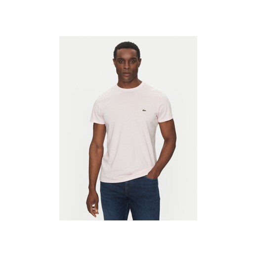 Lacoste T-Shirt TH6709 Różowy Regular Fit ze sklepu MODIVO w kategorii T-shirty męskie - zdjęcie 178807474