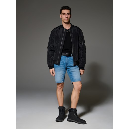 Sinsay - Szorty jeansowe slim - niebieski Sinsay 30 Sinsay