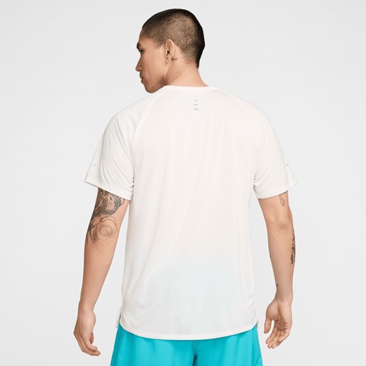 T-shirt męski Nike w sportowym stylu