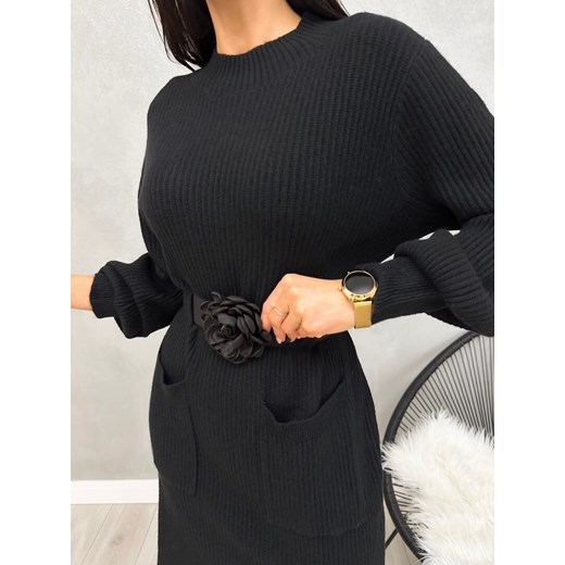 Sukienka Modnakiecka.pl mini z okrągłym dekoltem 