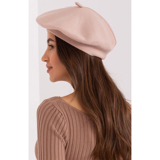 Beżowy beret damski AT-CZ-231305.82P, Kolor beżowy, Rozmiar uniwersalny, WOOL FASHION ITALIA ze sklepu Primodo w kategorii Czapki zimowe damskie - zdjęcie 178878840