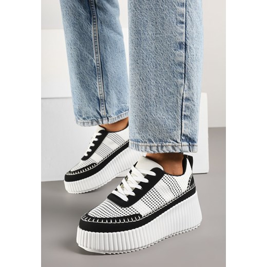 Czarno-Białe Sneakersy na Grubej Podeszwie z Tłoczeniami Zdobione Przeszyciami Falinia ze sklepu born2be.pl w kategorii Buty sportowe damskie - zdjęcie 178888980
