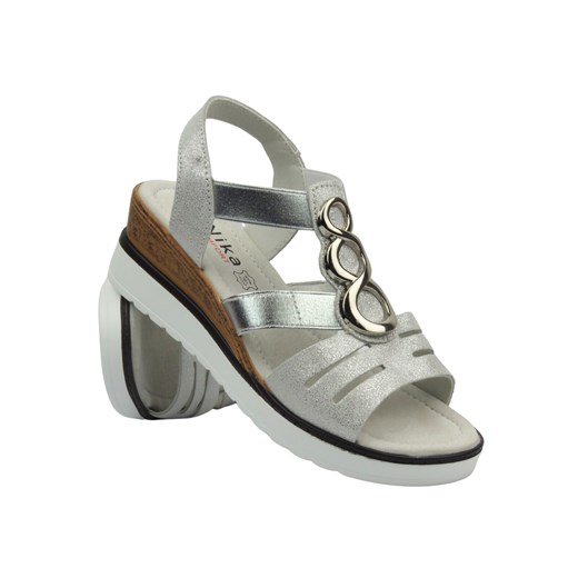 Skórzane sandały damskie na delikatnym koturnie - Nika Komfort L25-619, srebrne ze sklepu ulubioneobuwie w kategorii Sandały damskie - zdjęcie 178895083