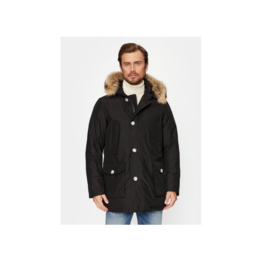 Woolrich Kurtka puchowa Arctic CFWOOU0482MRUT0001 Czarny Regular Fit ze sklepu MODIVO w kategorii Kurtki męskie - zdjęcie 178902313