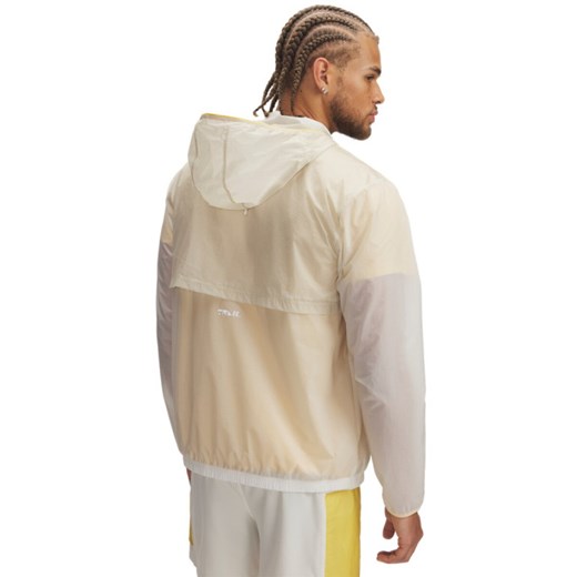 Męska kurtka do biegania Under Armour UA Trail Run Jacket - beżowa ze sklepu Sportstylestory.com w kategorii Kurtki męskie - zdjęcie 178911820
