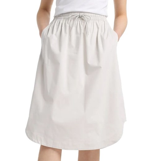 Spódnica New Balance WK51551GYM - szara ze sklepu streetstyle24.pl w kategorii Spódnice - zdjęcie 178939542