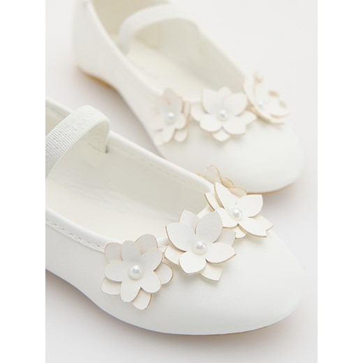 Balerinki dziecięce Reserved na rzepy 