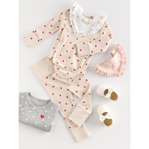 Reserved - Komplet w serduszka - wielobarwny Reserved 68 (3-6 m.) Reserved