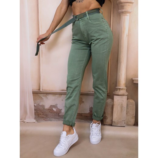 CIEMNO ZIELONE SPODNIE MOM FIT+ PASEK ze sklepu olika.com.pl w kategorii Spodnie damskie - zdjęcie 178963242