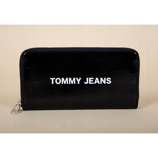 PORTFEL TOMMY HILFIGER TOMMY JEANS ze sklepu olika.com.pl w kategorii Portfele damskie - zdjęcie 178963664