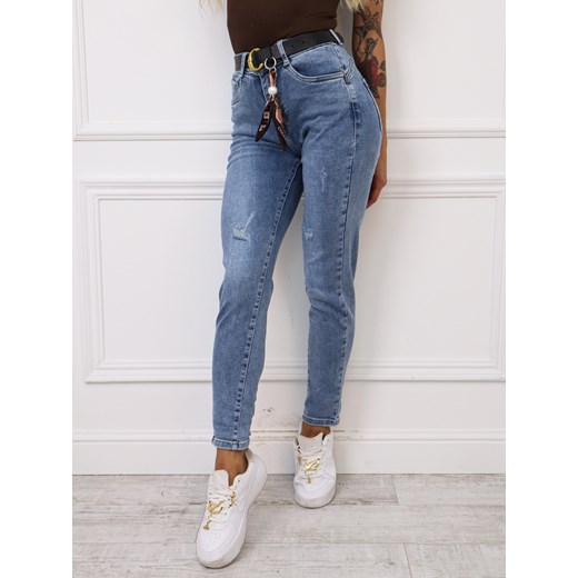 SPODNIE JEANSOWE TYPU MOM FIT  ZE ZDOBIONĄ KIESZENIĄ + PASEK ze sklepu olika.com.pl w kategorii Jeansy damskie - zdjęcie 178965960