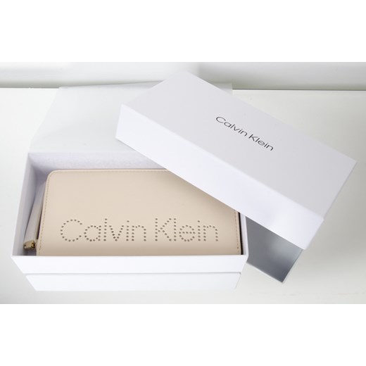PORTFEL CALVIN KLEIN ze sklepu olika.com.pl w kategorii Portfele damskie - zdjęcie 178967310