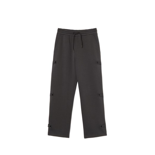 Cropp - Szare szerokie spodnie dresowe - szary ze sklepu Cropp w kategorii Spodnie męskie - zdjęcie 179026932