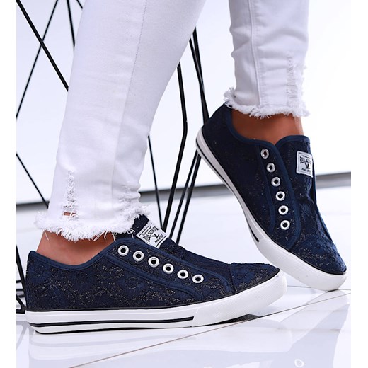 Wsuwane granatowe trampki damskie /D3-2 16744 G6-15/ ze sklepu Pantofelek24.pl w kategorii Trampki damskie - zdjęcie 179042213