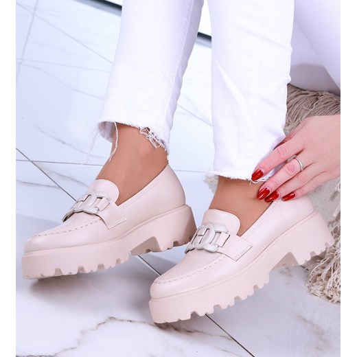 Wsuwane beżowe loafersy damskie /E2-3 14642 T680/ ze sklepu Pantofelek24.pl w kategorii Półbuty damskie - zdjęcie 179044444