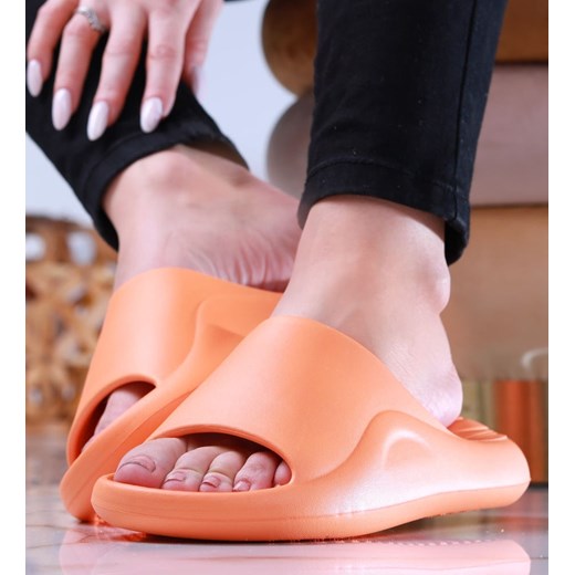 Designerskie pomarańczowe klapki na basen /F2-1 13836 S2/ ze sklepu Pantofelek24.pl w kategorii Klapki damskie - zdjęcie 179045632