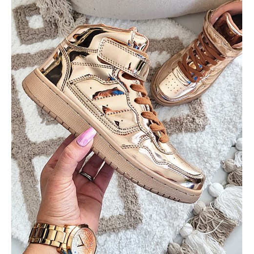 Wiązane rózowe sneakersy z wysoką cholewką /C1-2 14718 T282/ ze sklepu Pantofelek24.pl w kategorii Trampki damskie - zdjęcie 179050731